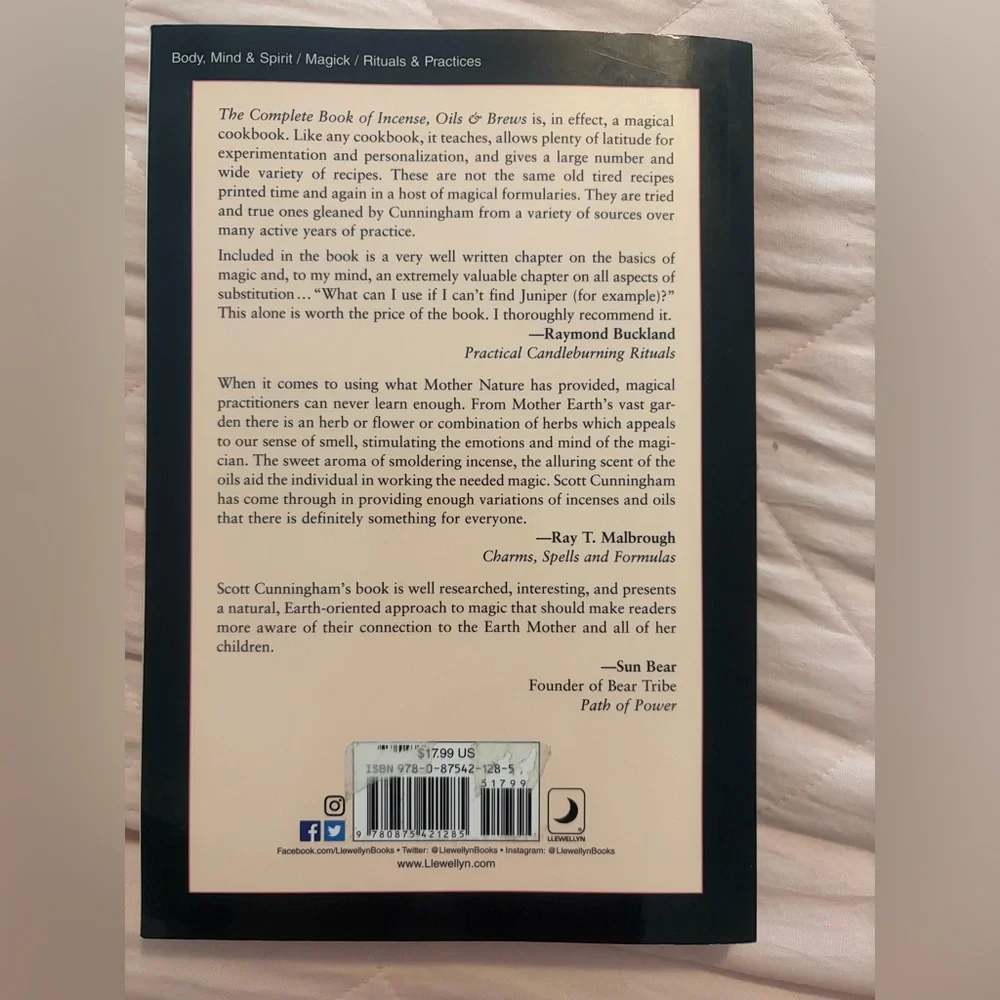 The Complete Book of Incense, Oils & Brews